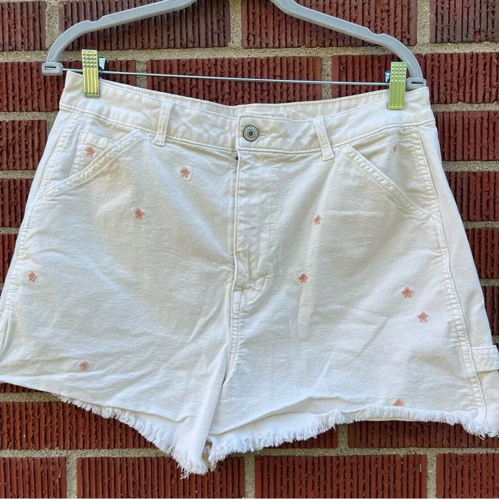American Eagle‎ women highest rise 90s boyfriend  shorts size L